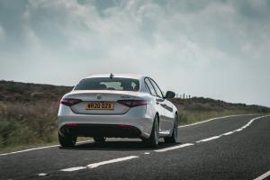 Alfa Romeo Giulia Sprint 2020 года  (UK)